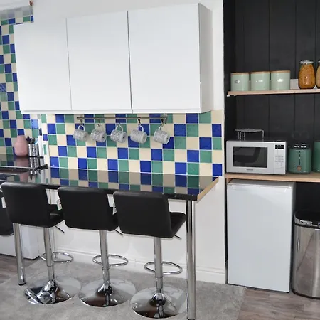 Luxury Close To Centre Leeds (West Yorkshire)